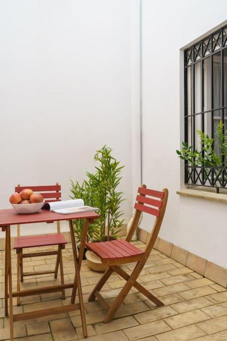 Conde Ibarra Suite Seville Exterior photo